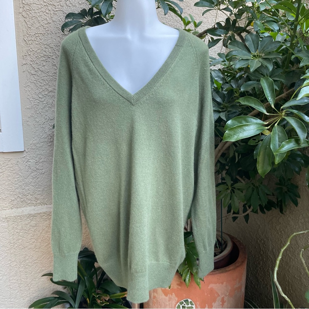 Olive green Equipment Femme long cashmere sweater